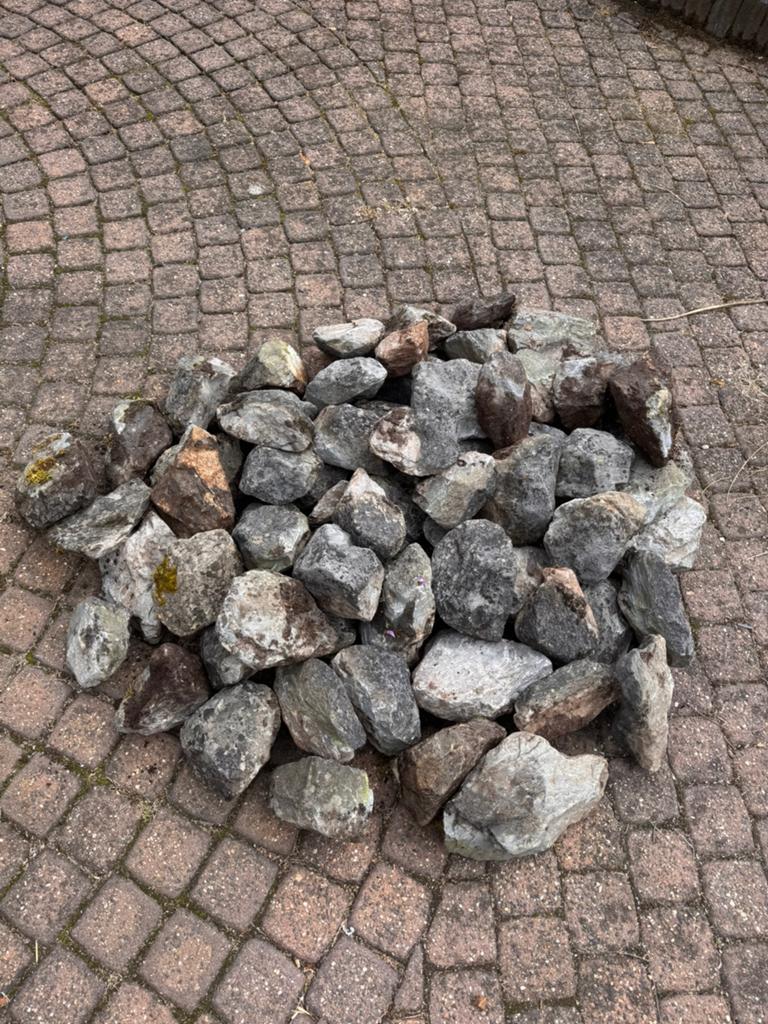 Grote partij grijze rotsen/keien voor tuin of landschap, Tuin en Terras, Grind, Keien en Split, Ophalen, Overige materialen, Gebruikt