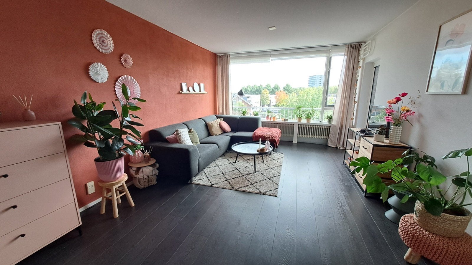 Vrouwelijke huisgenoot gezocht (25-35 jaar), 50 m² of meer, Utrecht