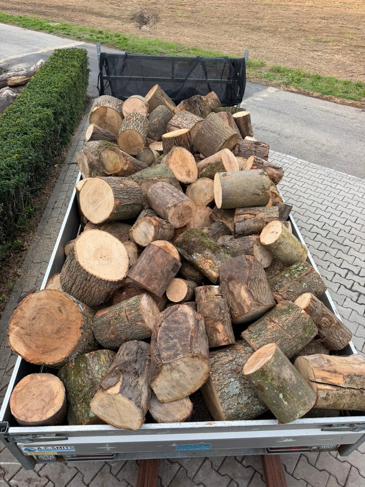 Dikke vracht 4,8 kuub eiken essen haardhout thuisbezorgd, 3 tot 6 m³, Verzenden, Eikenhout, Blokken