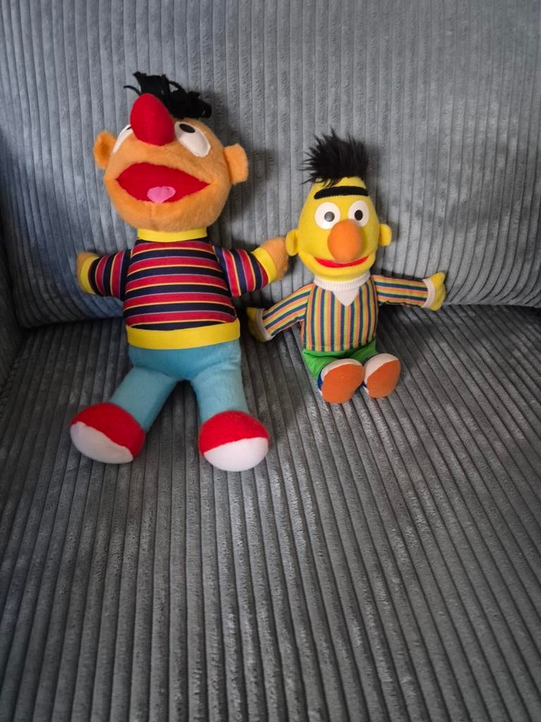 Erni en Bert knuffel 5 euro ophalen, Ophalen of Verzenden, Zo goed als nieuw, Overige typen