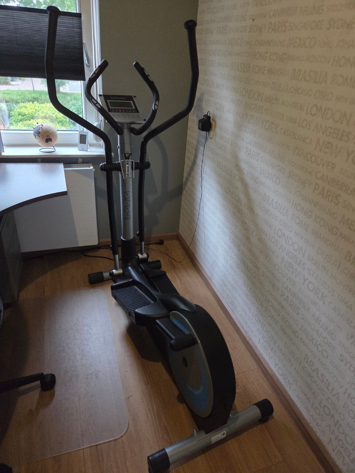 Infiniti Fitness Crosstrainer - Zo goed als nieuw, Ophalen, Benen, Zo goed als nieuw, Crosstrainer