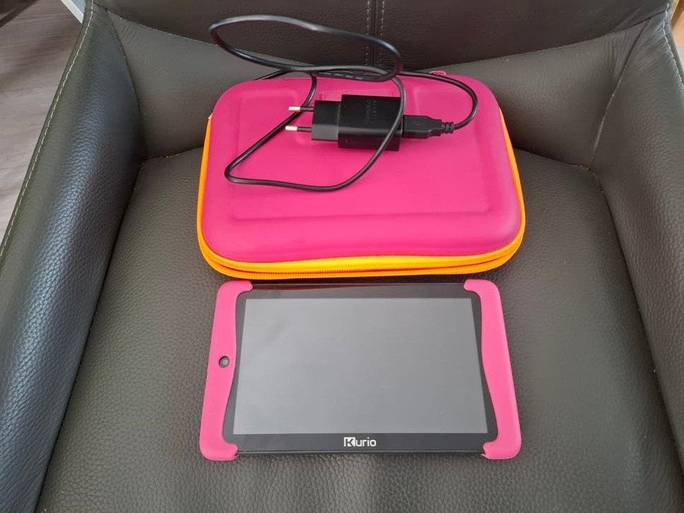 Kurio kindertablet met hoes en oplader, Computers en Software, Kurio, Uitbreidbaar geheugen, Ophalen of Verzenden, Wi-Fi