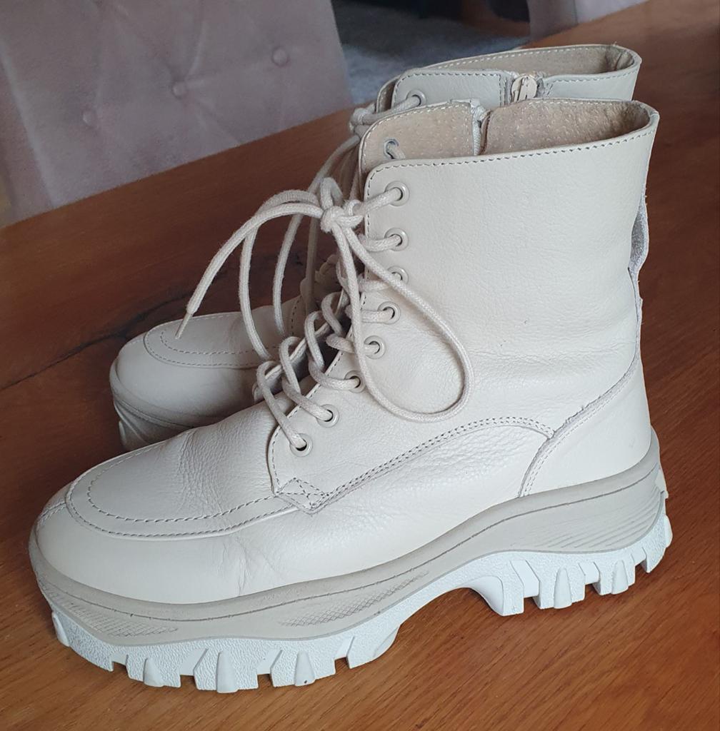 Bronx Jaxstar boots beige leer maat 40 zgan, Bronx, Beige, Lage of Enkellaarzen, Ophalen of Verzenden