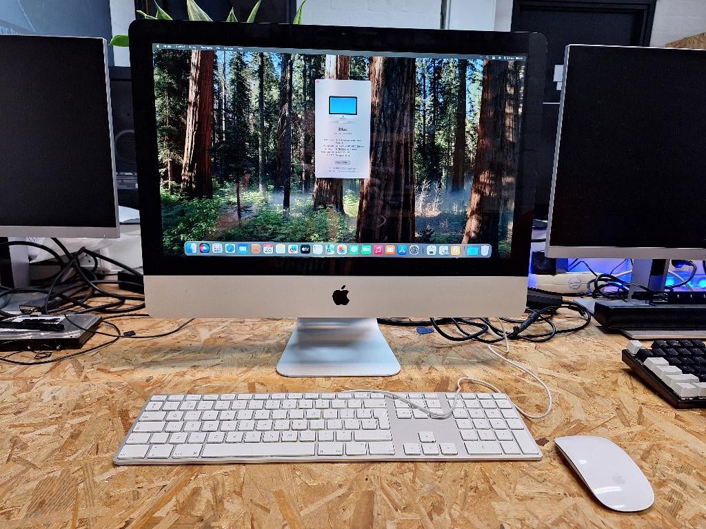 iMac 21,5-inch (medio 2010), Computers en Software, Apple Desktops, Ophalen, IMac, 21.5 inch, 3 tot 4 Ghz