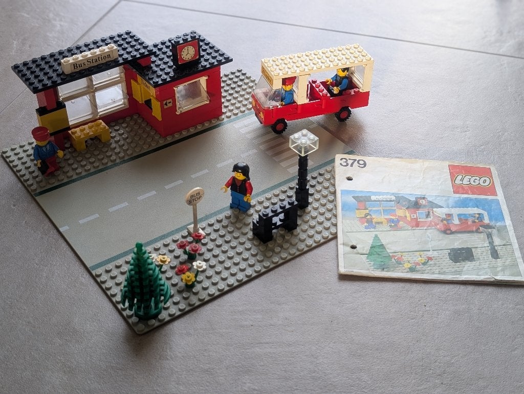 Vintage Lego 379 busstation, Inclusief instructies, Gebruikt, Lego, Ophalen of Verzenden