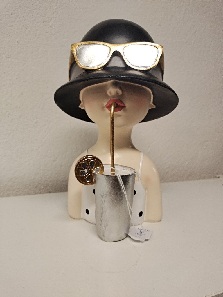 Beeld meisje met cocktail - zin in de zomer!, Ophalen of Verzenden, Buste, Vrouw