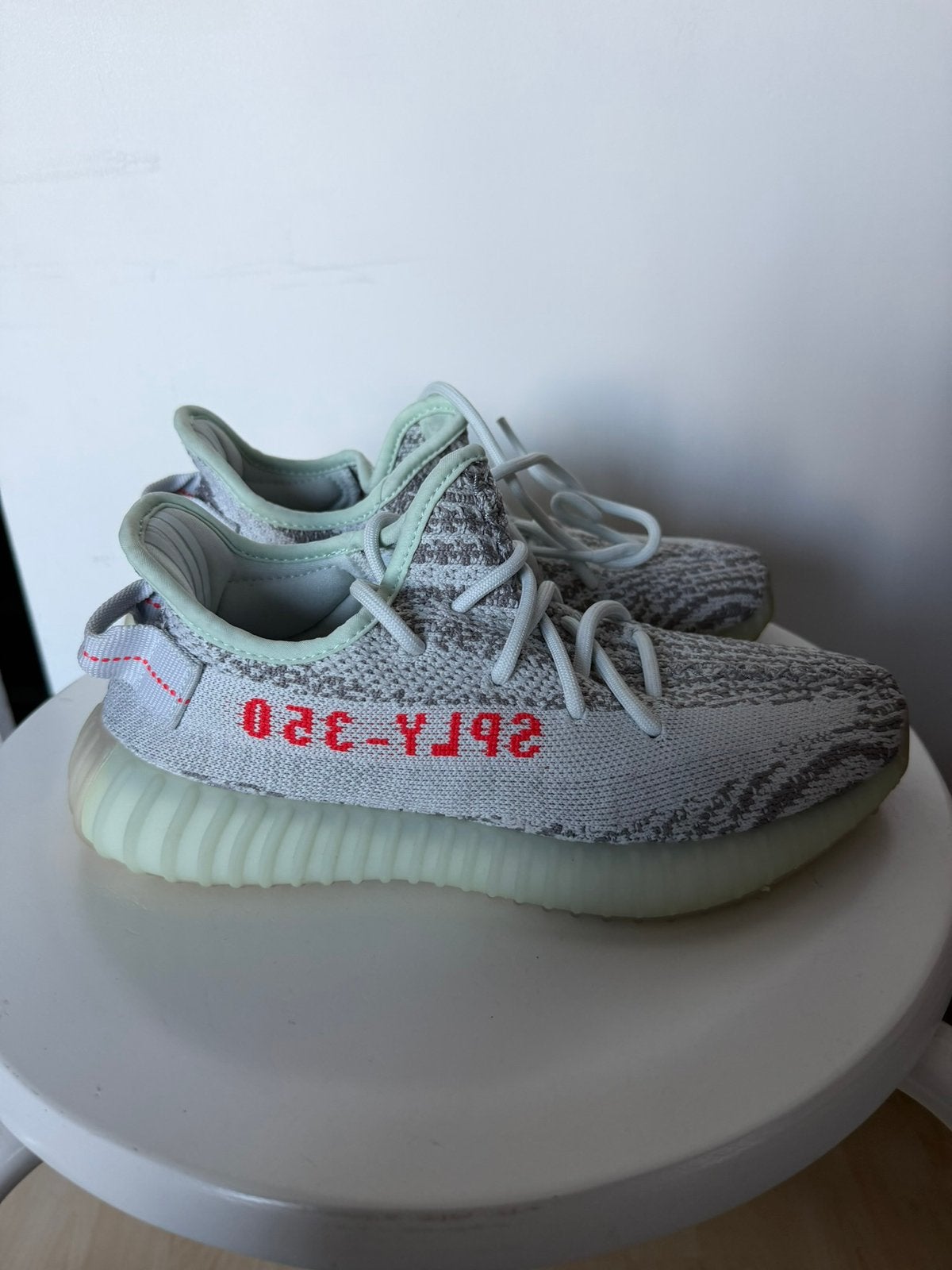 adidas Yeezy Boost 350 V2, Ophalen of Verzenden, Gedragen, Grijs, Sneakers of Gympen