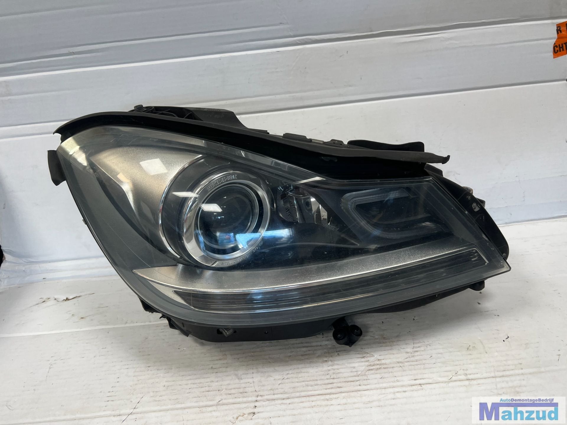 MERCEDES C KLASSE W204 XENON LED Koplamp rechts 2011-2014, Auto-onderdelen, Gebruikt, Mercedes-Benz AG, Mercedes-Benz, Ophalen of Verzenden
