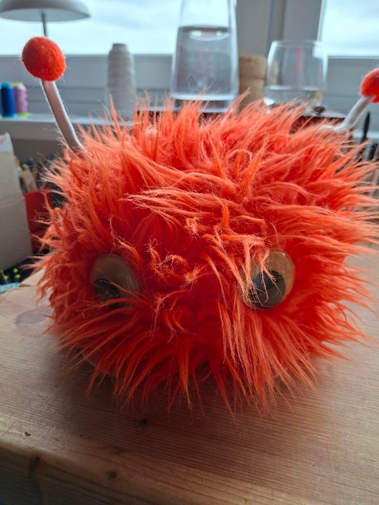 Wuppie oranje pluche knuffel met wiebelogen, Verzamelen, Ophalen of Verzenden