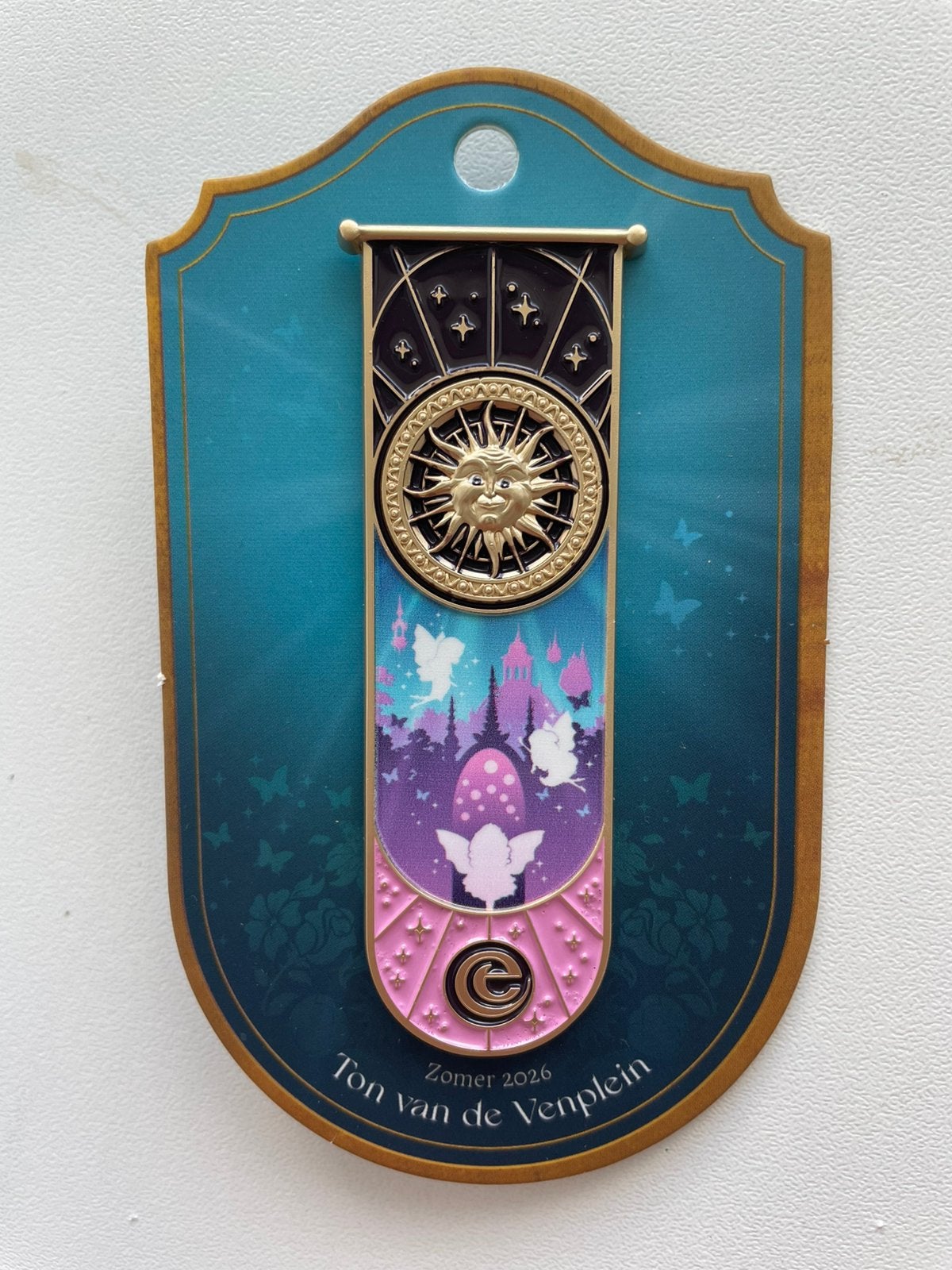 Efteling pin Zomer 2026 TonvandeVenPlein EPP 505 op kaartje, Ophalen of Verzenden, Nieuw, Button of Speldje