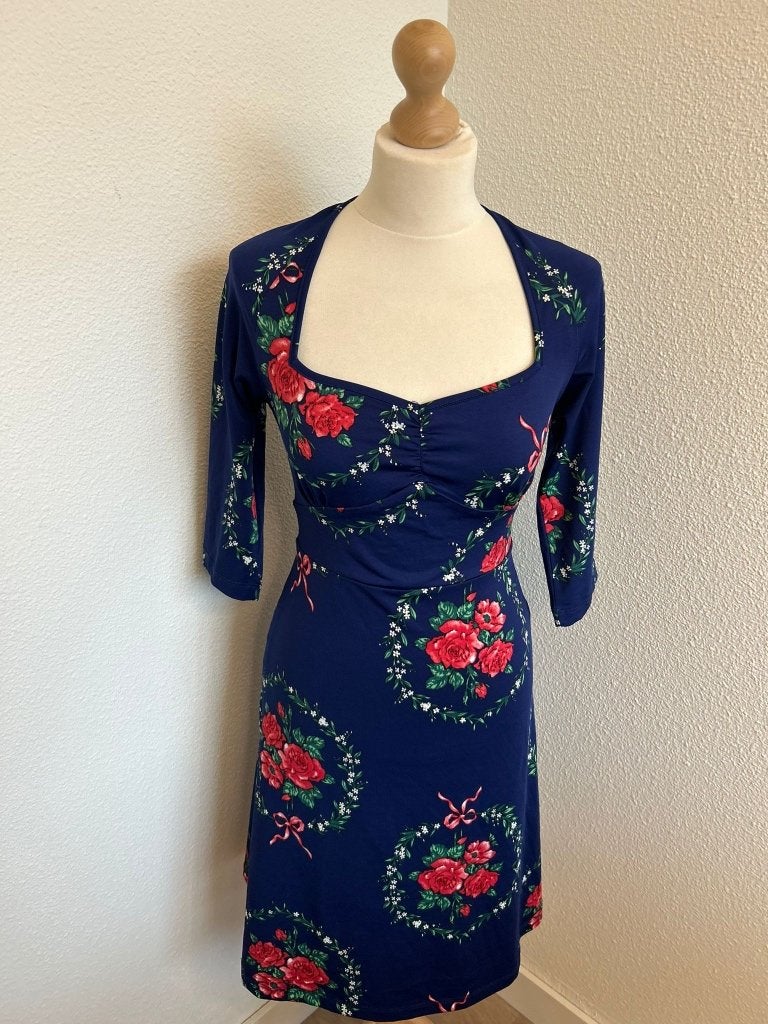 King Louie maat S blauwe rozen jurk 504, Blauw, Ophalen of Verzenden, Zo goed als nieuw, Knielengte