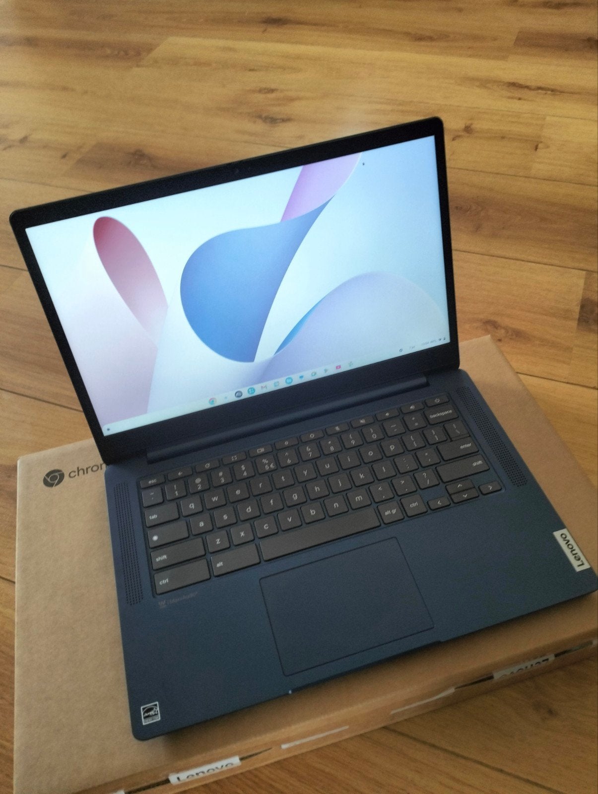 Lenovo IdeaPad Slim 3 Blauw, Computers en Software, Windows Laptops, Qwerty, 8 GB, Nieuw, 14 inch