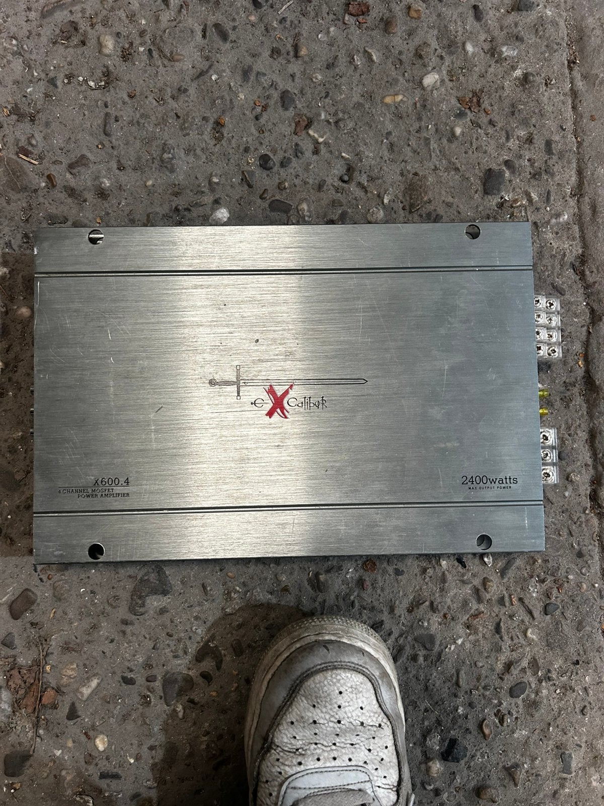 Excalibur X600.4. 4 kanaals 2400 W, Auto diversen, Autospeakers, Ophalen of Verzenden, Gebruikt