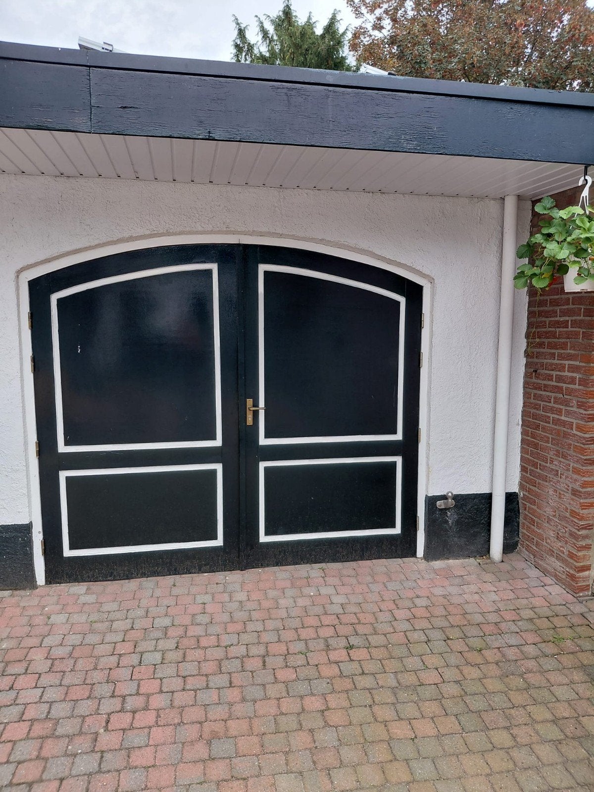 Dubbele openslaande garagepoort., Doe-het-zelf en Verbouw, Ophalen, 120 cm of meer, Garagedeur, 200 tot 215 cm
