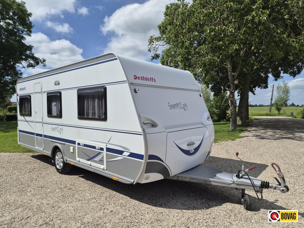 Dethleffs Summer Edition 500 DB, Rondzit, Schokbreker, 5 tot 6 meter, Tot en met 4