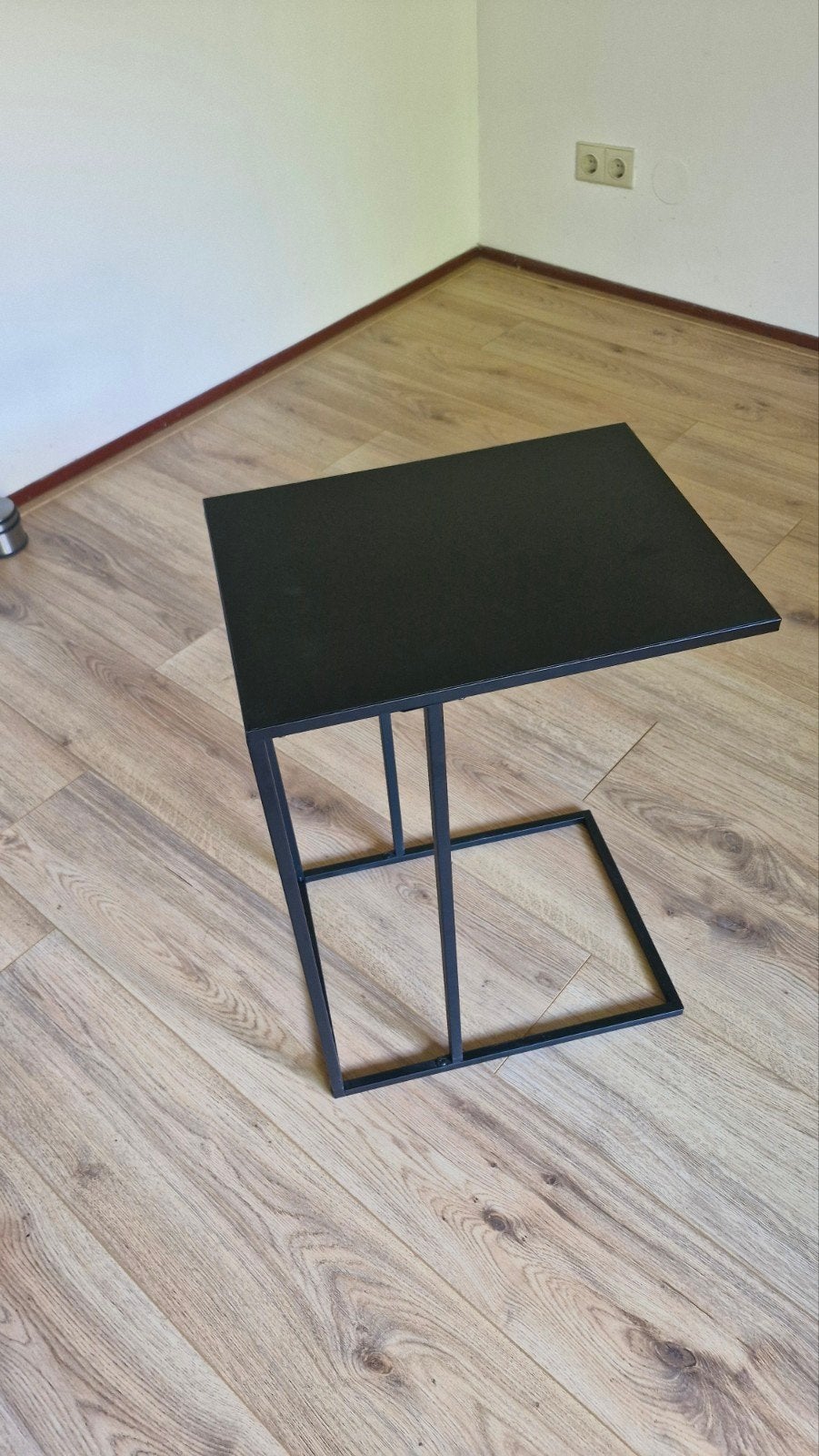 Metalen bijzettafel voor bij de bank, Ophalen, Minder dan 55 cm, Gebruikt, Metaal of Aluminium