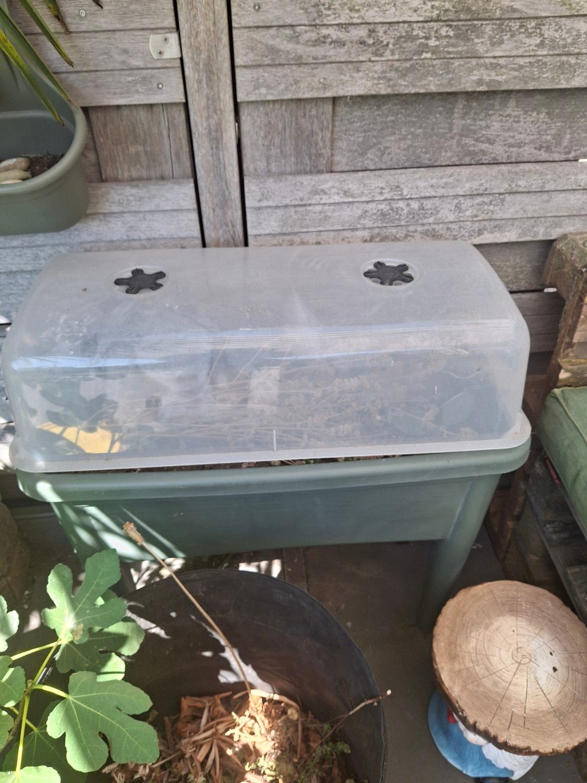 Moestuinbak op pootjes, Ophalen, Kweekbak