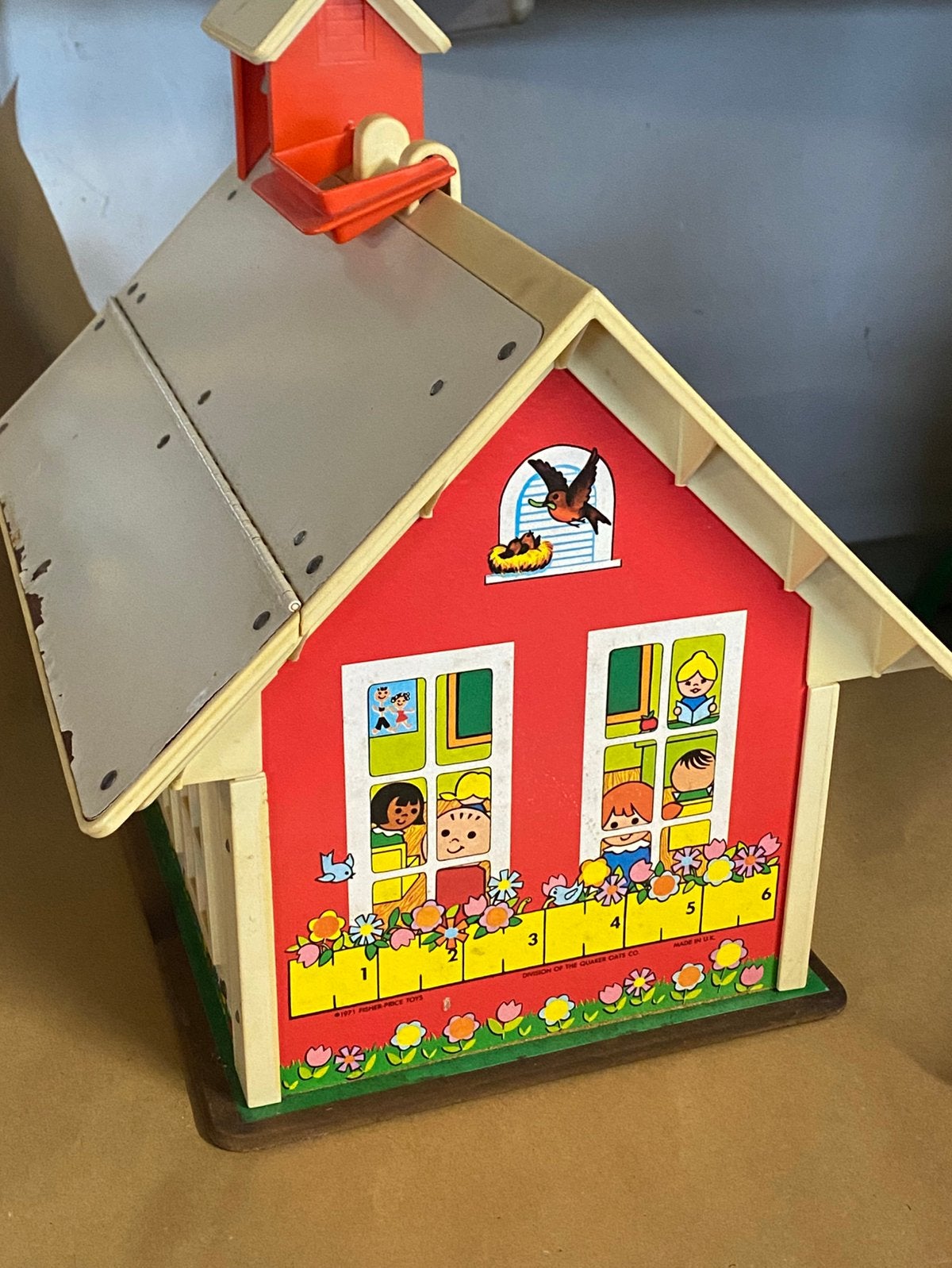 Vintage Fisher-Price huis / school 80 s met popjes en tafels, Verzenden, Gebruikt, Speelset