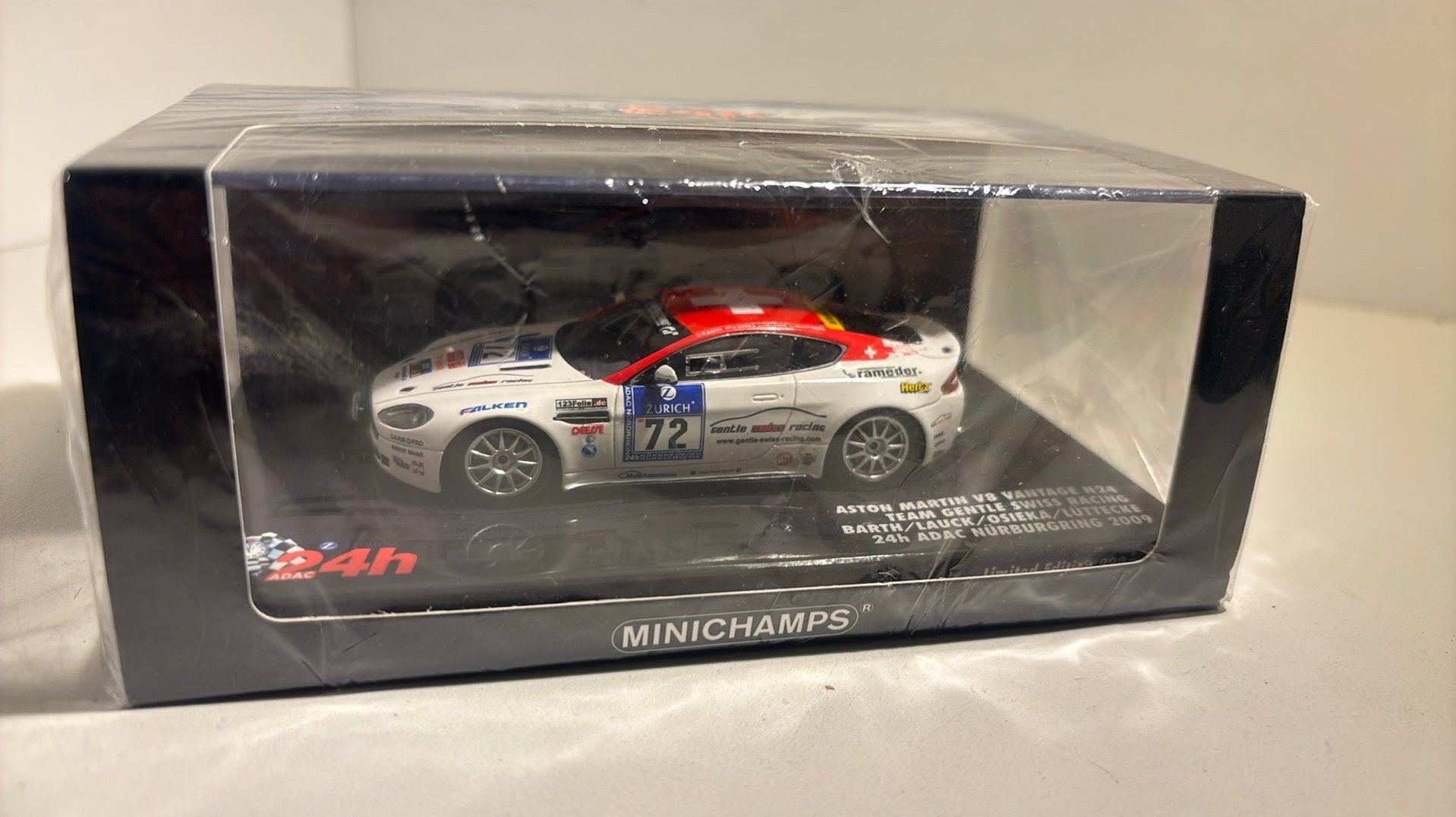 Aston martin v8 vantage #72 24h Nurburgring minichamps 1.43, Auto, Ophalen of Verzenden, MiniChamps, A