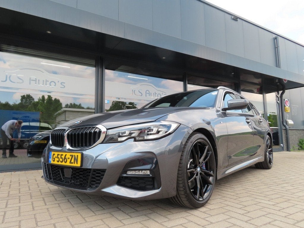 Bmw 3-SERIE 330I Executive M-Sport Aut Ecc Acc Camera Navi L, Auto's, BMW, Automaat, 1998 cc, Achterwielaandrijving, Gebruikt