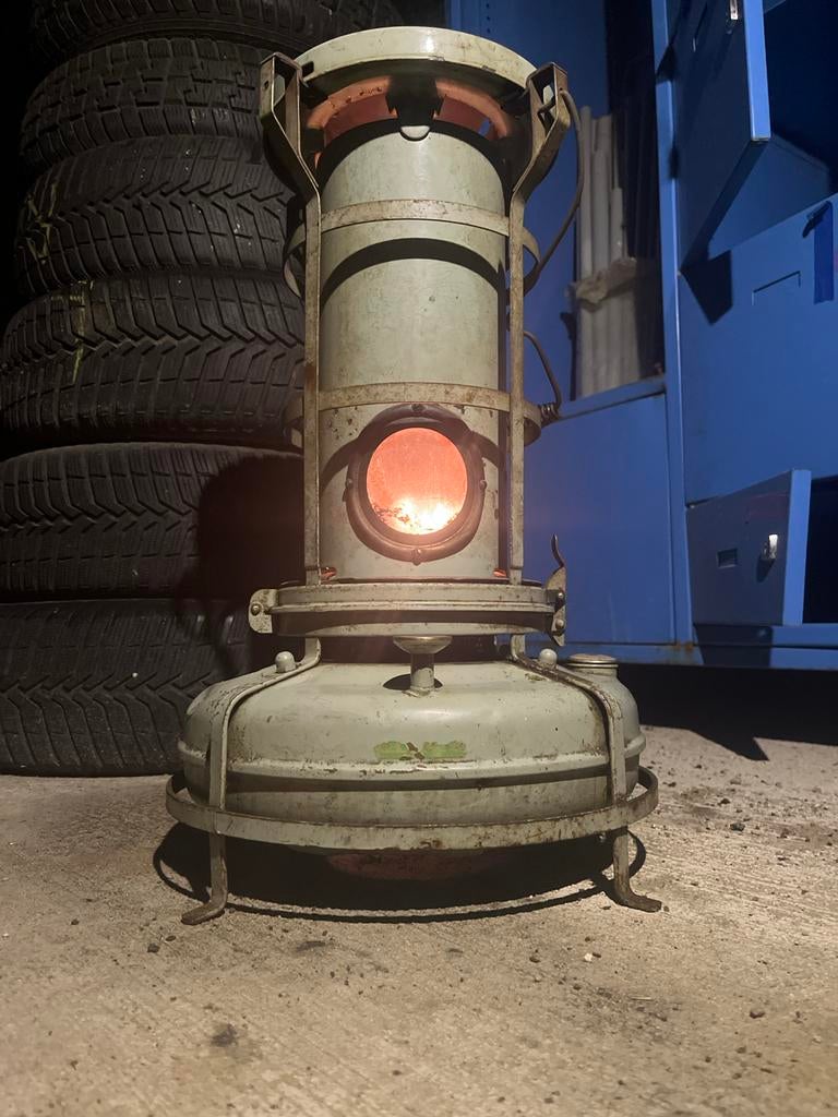 Vintage Petroleumkachel - Werkend en Authentiek, Gebruikt, Overige brandstoffen, Petroleumkachel, Ophalen of Verzenden