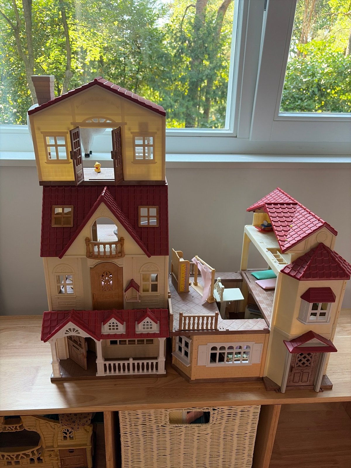 Grote set Sylvanian Families huizen en accessoires, Kinderen en Baby's, Speelgoed | Poppenhuizen, Ophalen, Gebruikt, Poppenhuis
