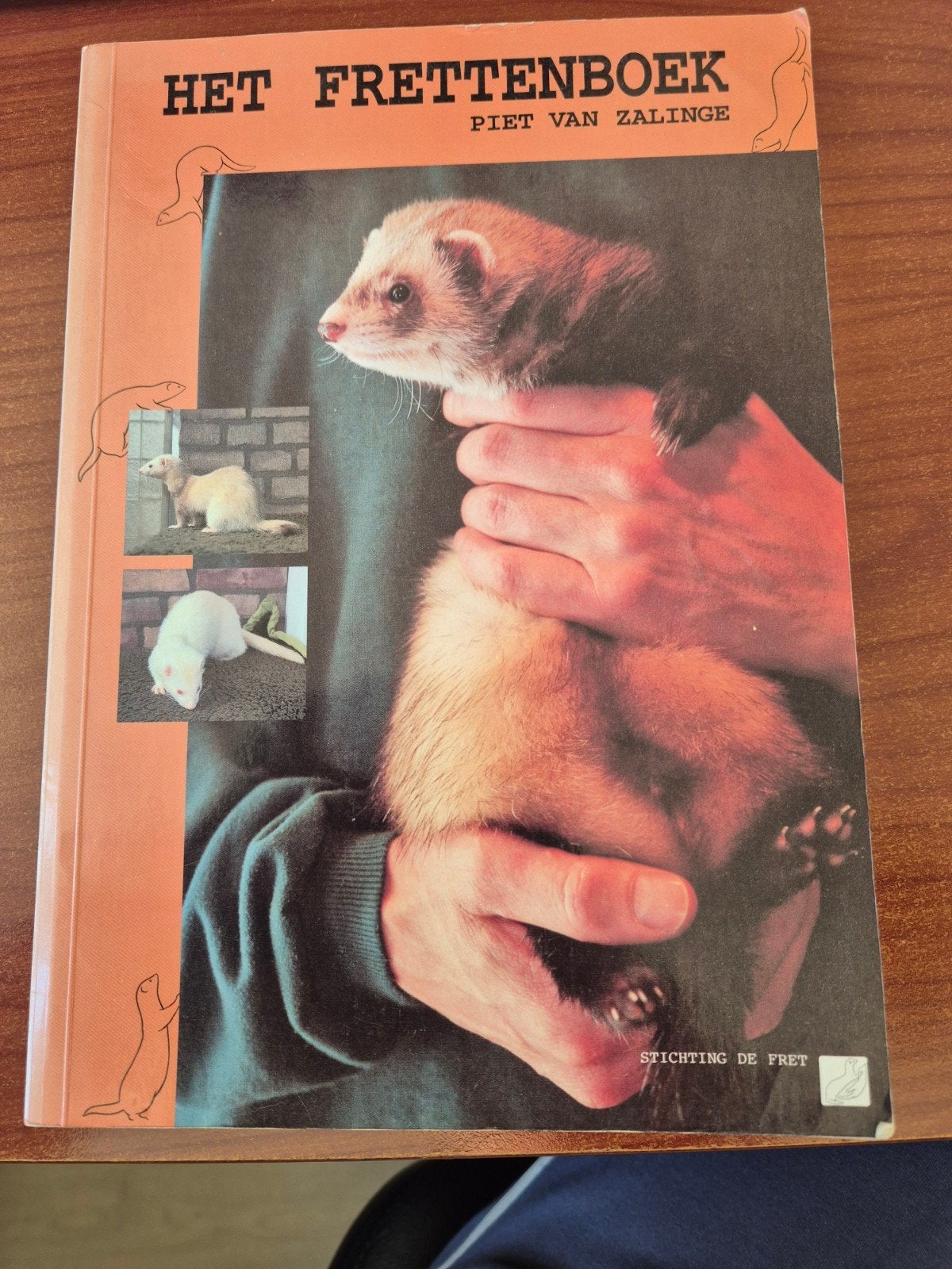 Het Frettenboek - Piet van Zalinge (1995), Boeken, Ophalen of Verzenden, Gelezen, Overige diersoorten, Piet van Zalinge