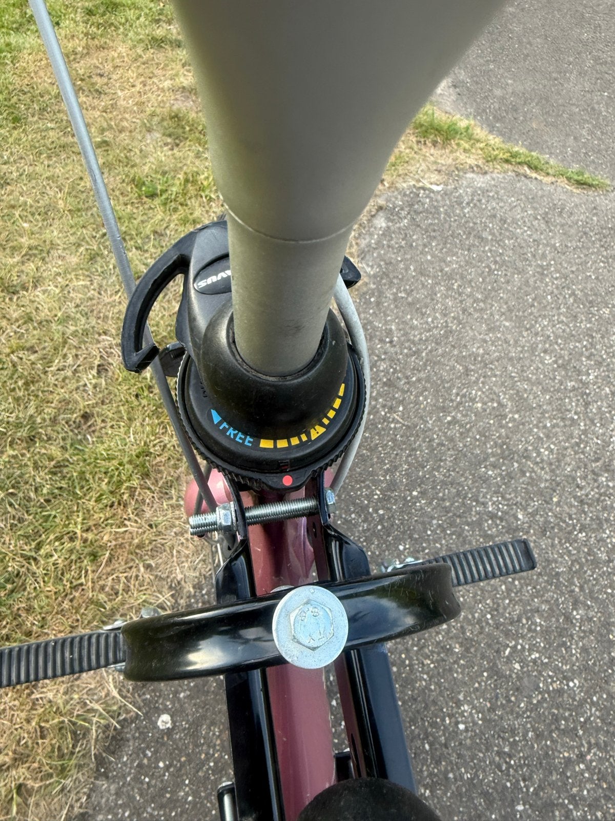 Roze Batavus fiets met voor- en achterzitje, Ophalen of Verzenden, Gebruikt, Achterzitje, Voetsteuntjes
