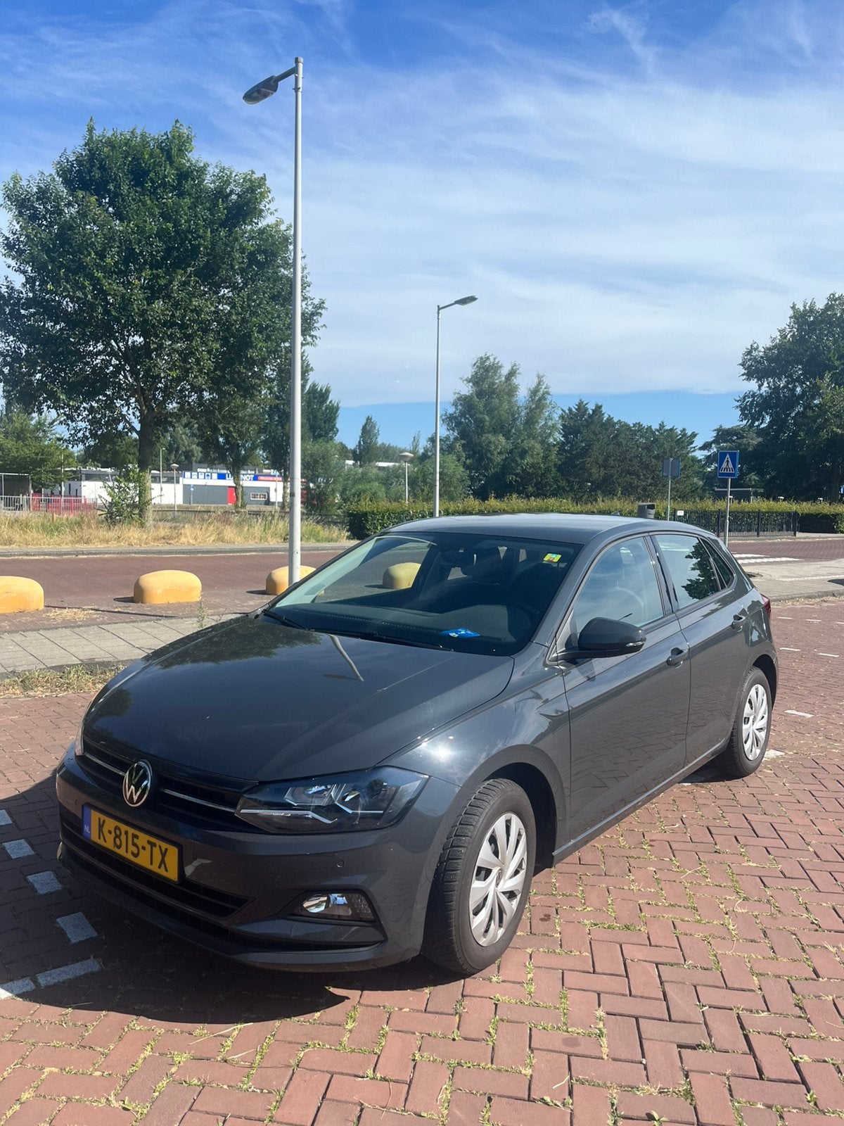 Volkswagen Polo 1.0 TSI 95pk 2021 Grijs, Auto's, Voorwielaandrijving, 1063 kg, 49 €/maand, Origineel Nederlands