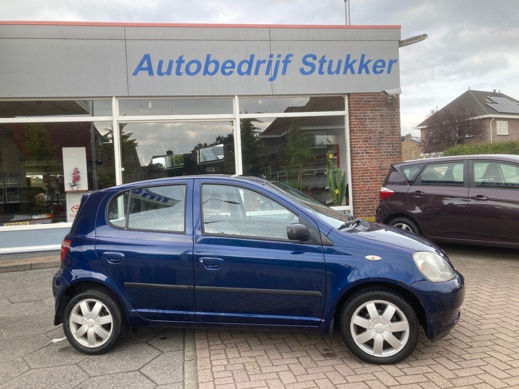 Toyota YARIS 1.3 VVT-i Yourin 5 drs Airco Trekhaak, Voorwielaandrijving, Gebruikt, 4 cilinders, Blauw