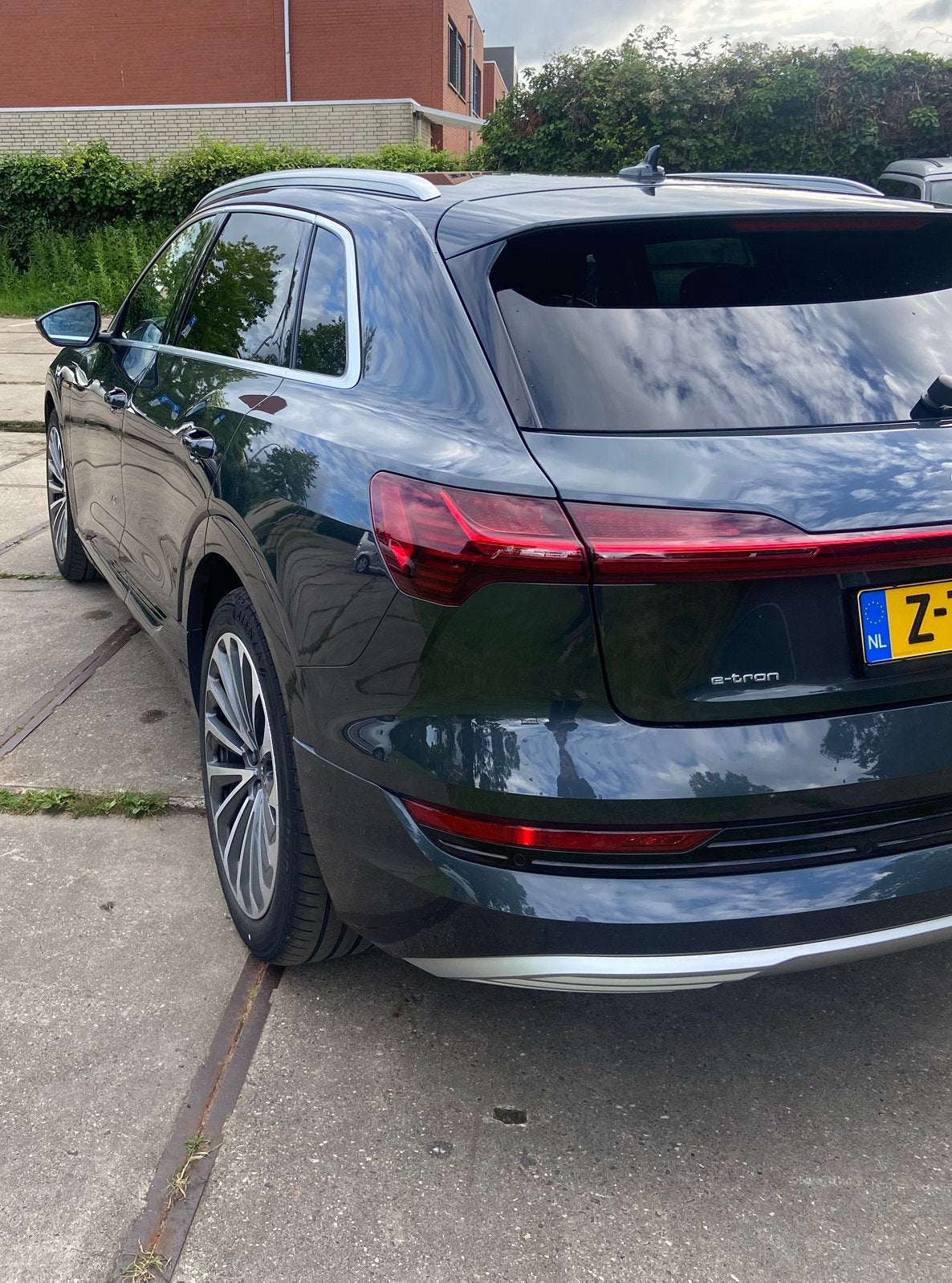 Audi e-tron 50 Quattro advanced Grijs, Auto's, Audi, Particulier, e-tron, Elektrisch, SUV of Terreinwagen, Automaat, Geïmporteerd
