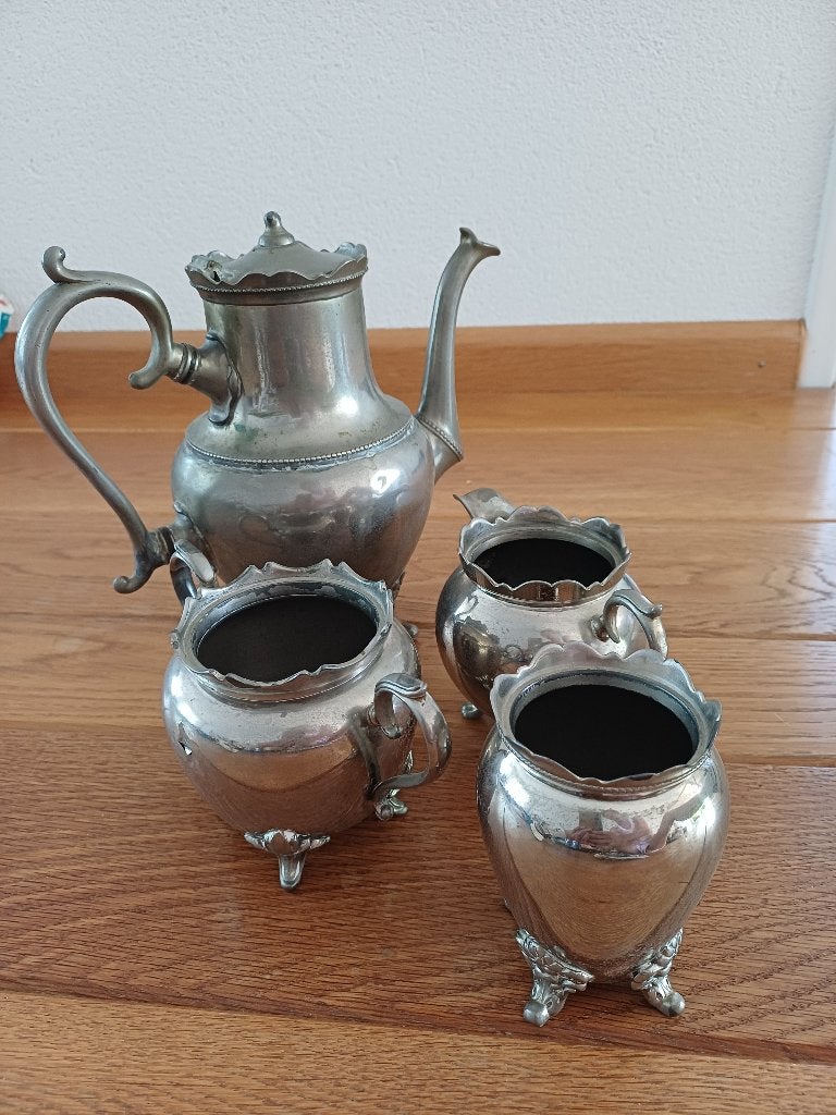 Antieke drinkset bekers en pot, Ophalen of Verzenden