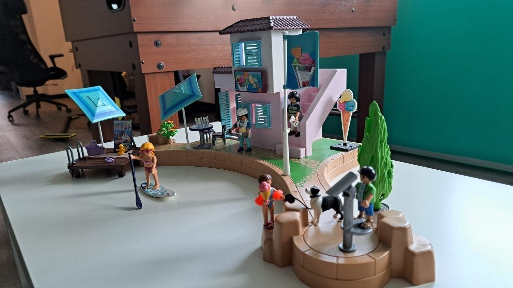 Foto 3 van Playmobil Family Fun 70279 - IJssalon / Glacier