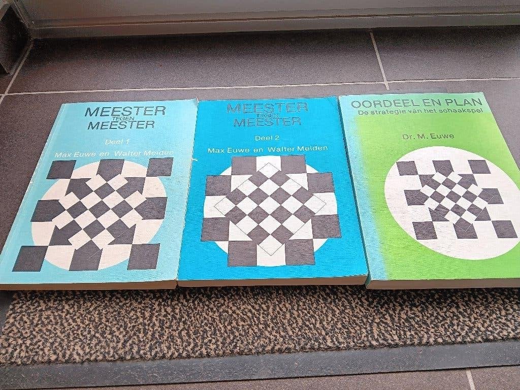 Schaakboeken van Max Euwe, Ophalen of Verzenden, Zo goed als nieuw