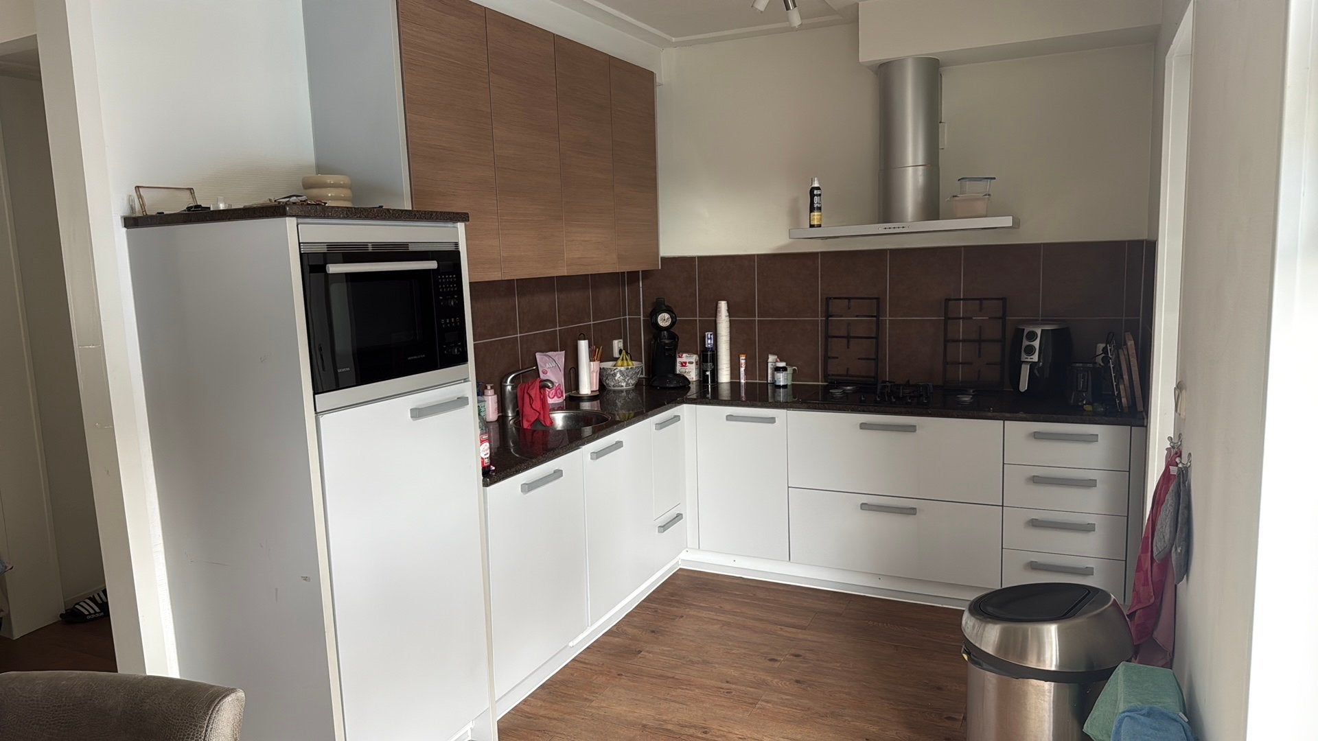 Complete keuken, Huis en Inrichting, Keuken | Complete keukens, Gebruikt, Hoekkeuken, Wit, Graniet of Steen, Ophalen