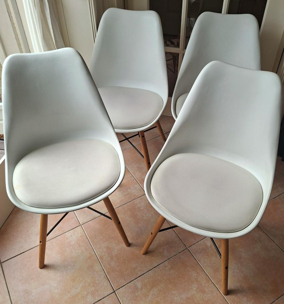 4 eetkamerstoelen / kuipstoelen UITERLIJK 22 mei OPHALEN!, Ophalen, Gebruikt, Wit, Vier