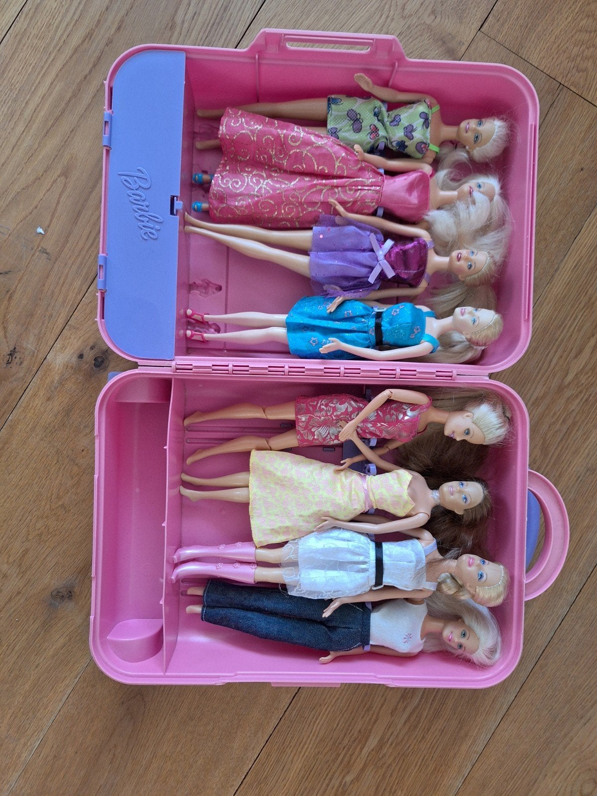 Barbie koffer met barbies, Ophalen, Toebehoren