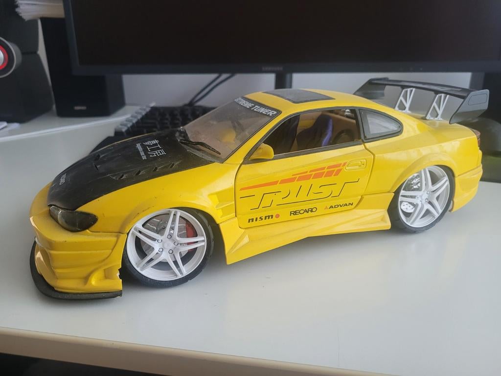 Nissan rally 1/¹2, O, O, Auto, O