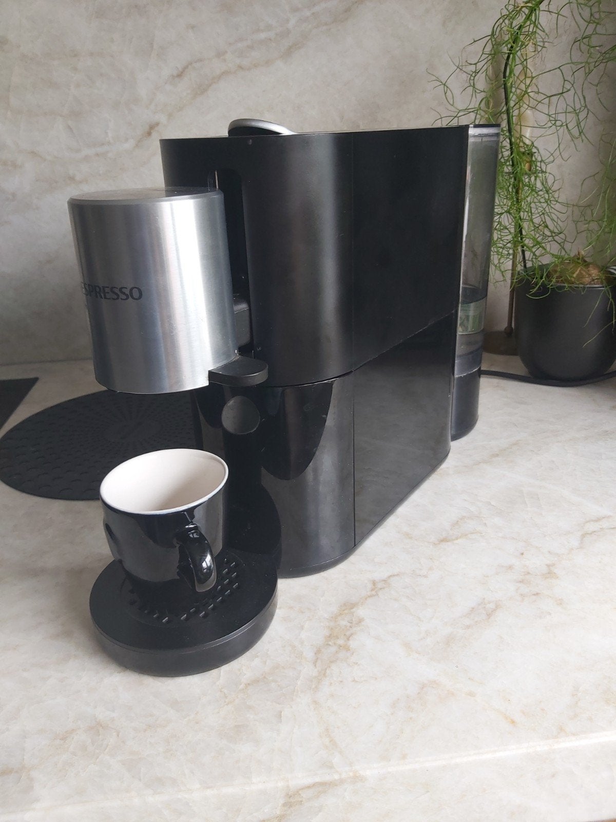 Krups XN 890 Nespresso Atelier koffiemachine, Ophalen of Verzenden, Gebruikt, Koffiemachine, Koffiepads en cups