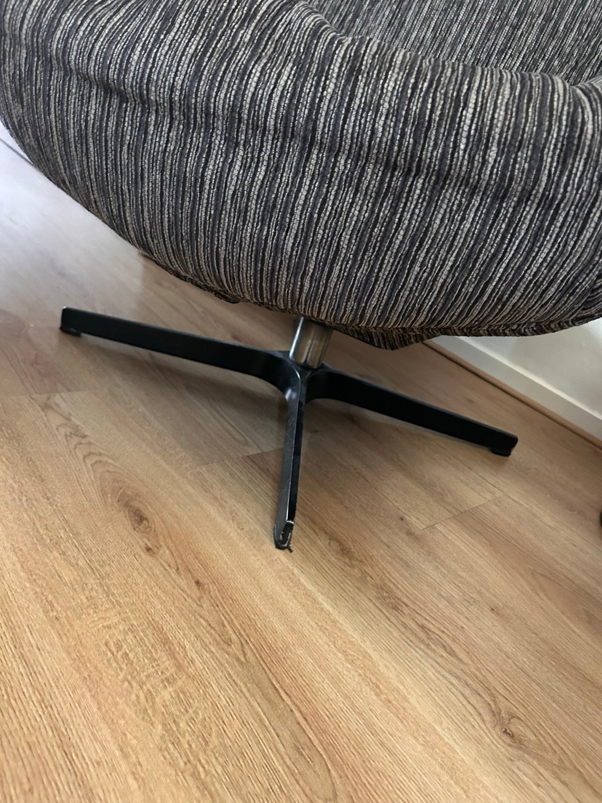 draaibare fauteuil - Grijs gestreept, Huis en Inrichting, Ophalen, Gebruikt, Eén, Stof