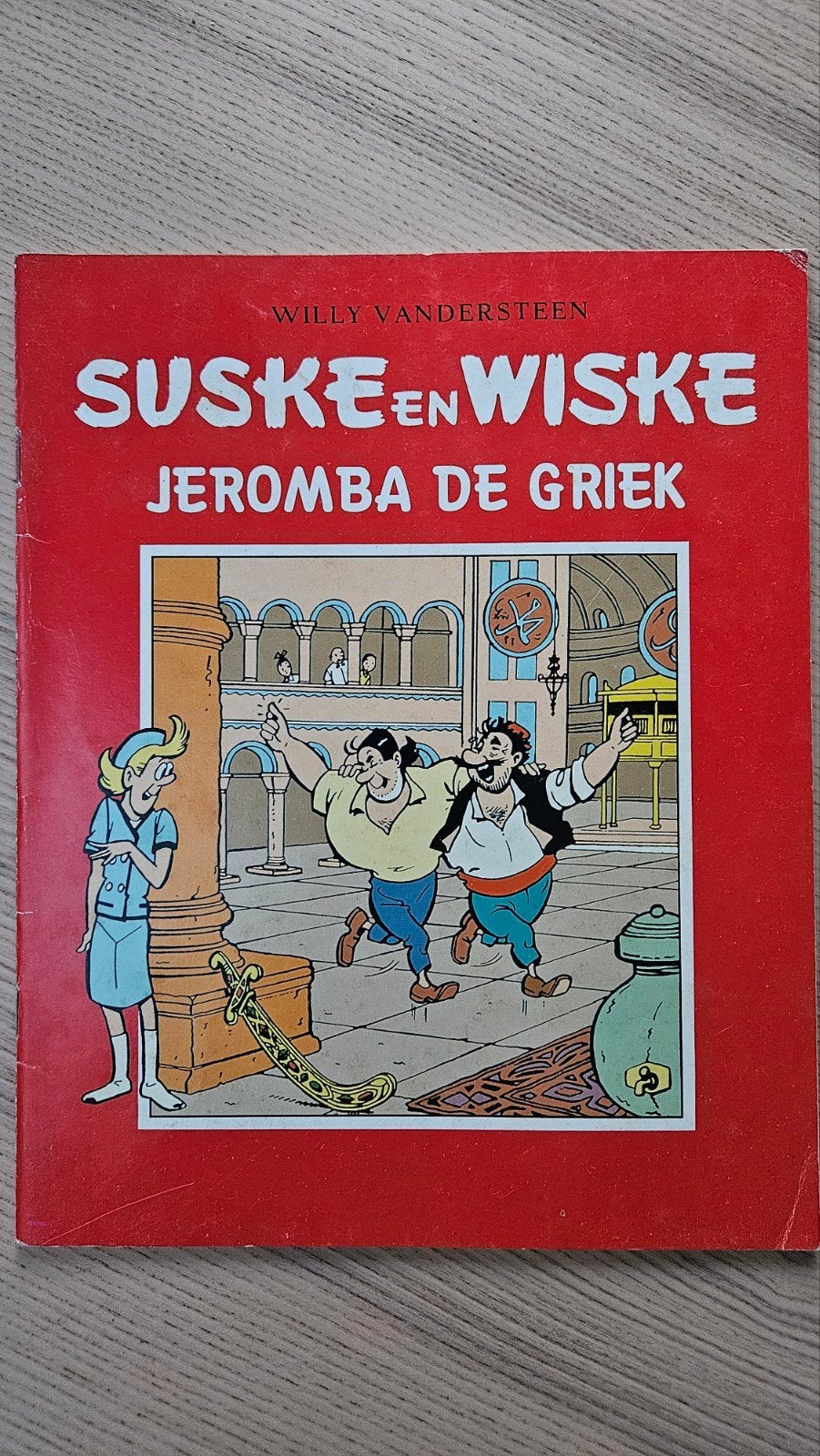 Suske en Wiske - Jeromba de Griek (rood), Eén stripboek, Ophalen of Verzenden, Gelezen, Willy Vandersteen