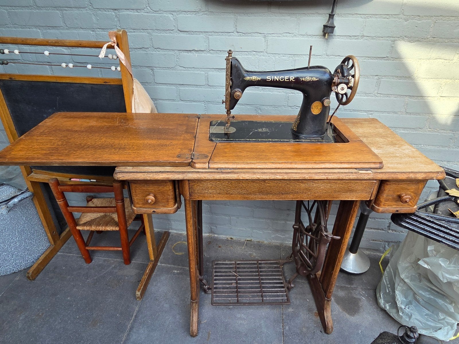 Vintage Singer Naaimachine met Meubel - Ophalen Kaatsheuvel, Ophalen