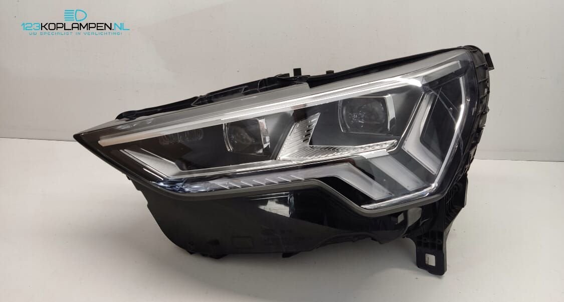 Audi Q3 83A Matrix Full Led koplamp links, Gebruikt, -, -, -