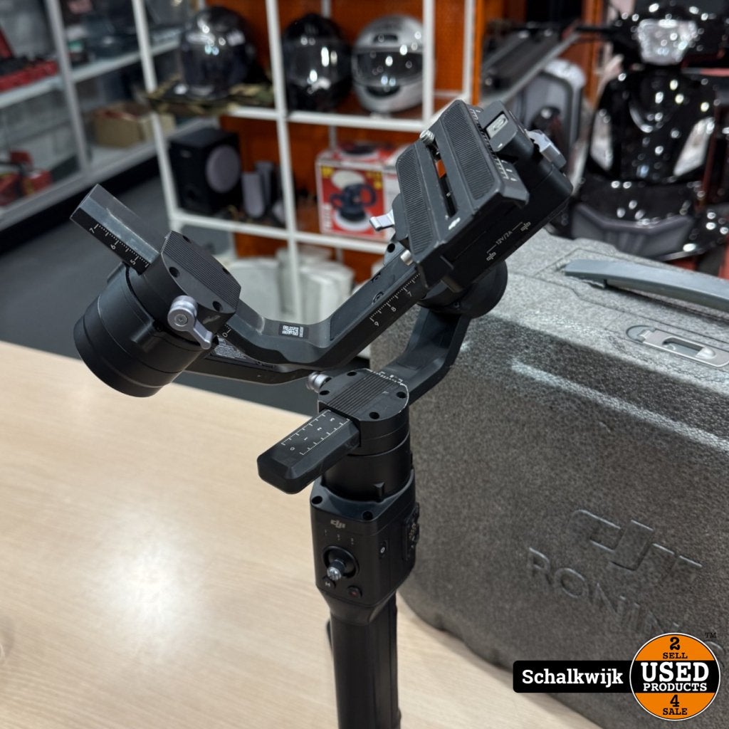 Dji Ronin S in prima staat in koffer, DJI, Gebruikt, Inform@dji.com, DJI Sky City
No. 55 Xianyuan Road
Nanshan District, Shenzhen
China