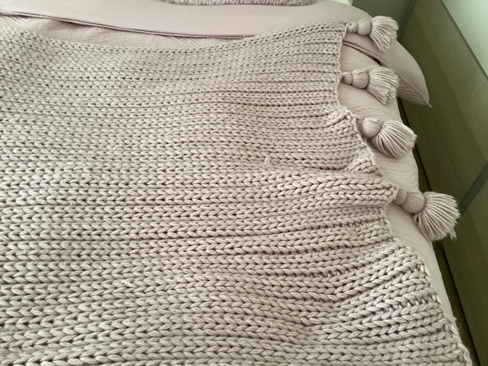 Grof Gehaakte Roze Sprei 120x1.70cm, Huis en Inrichting, Slaapkamer | Beddengoed, Ophalen, Gebruikt, Tweepersoons, Roze