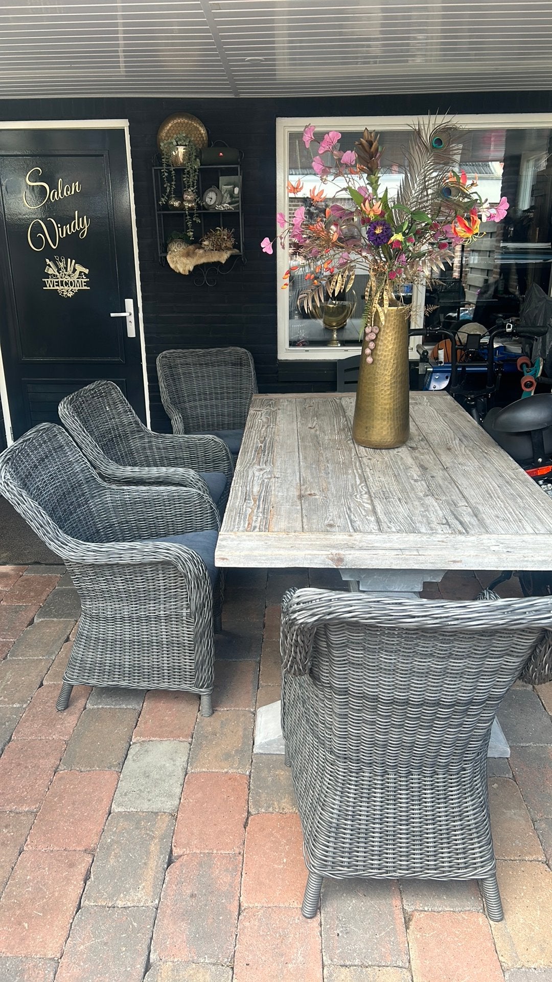 Robuuste houten kloostertafel evt met wicker stoelen, Huis en Inrichting, Ophalen, Gebruikt, 50 tot 100 cm, Vijf personen of meer
