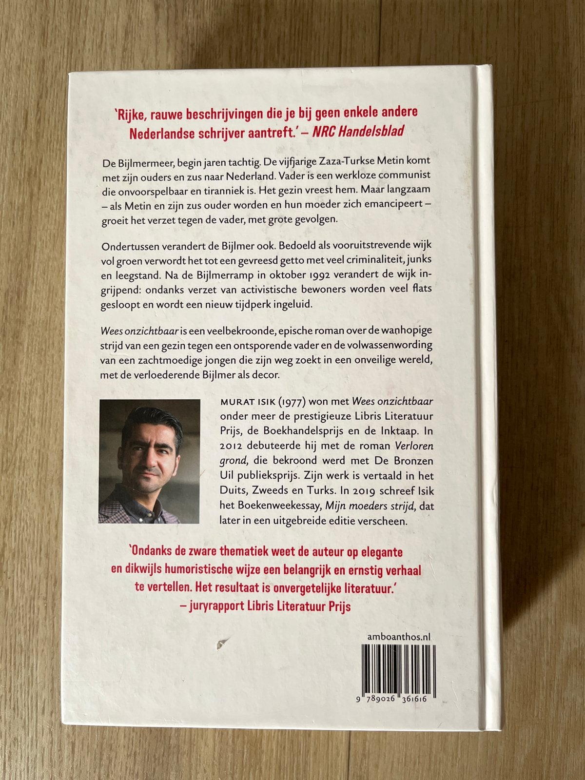 Wees Onzichtbaar - Murat Isik (Libris Literatuur Prijs), Boeken, Ophalen, Zo goed als nieuw, Nederland
