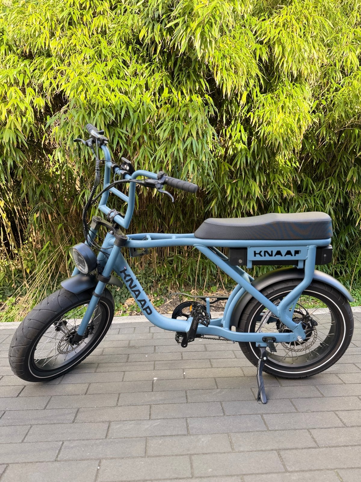 Knaap AMS E-bike - fatbike - zgan- kleur Ice blue, Minder dan 47 cm, Ophalen, Zo goed als nieuw, 50 km per accu of meer