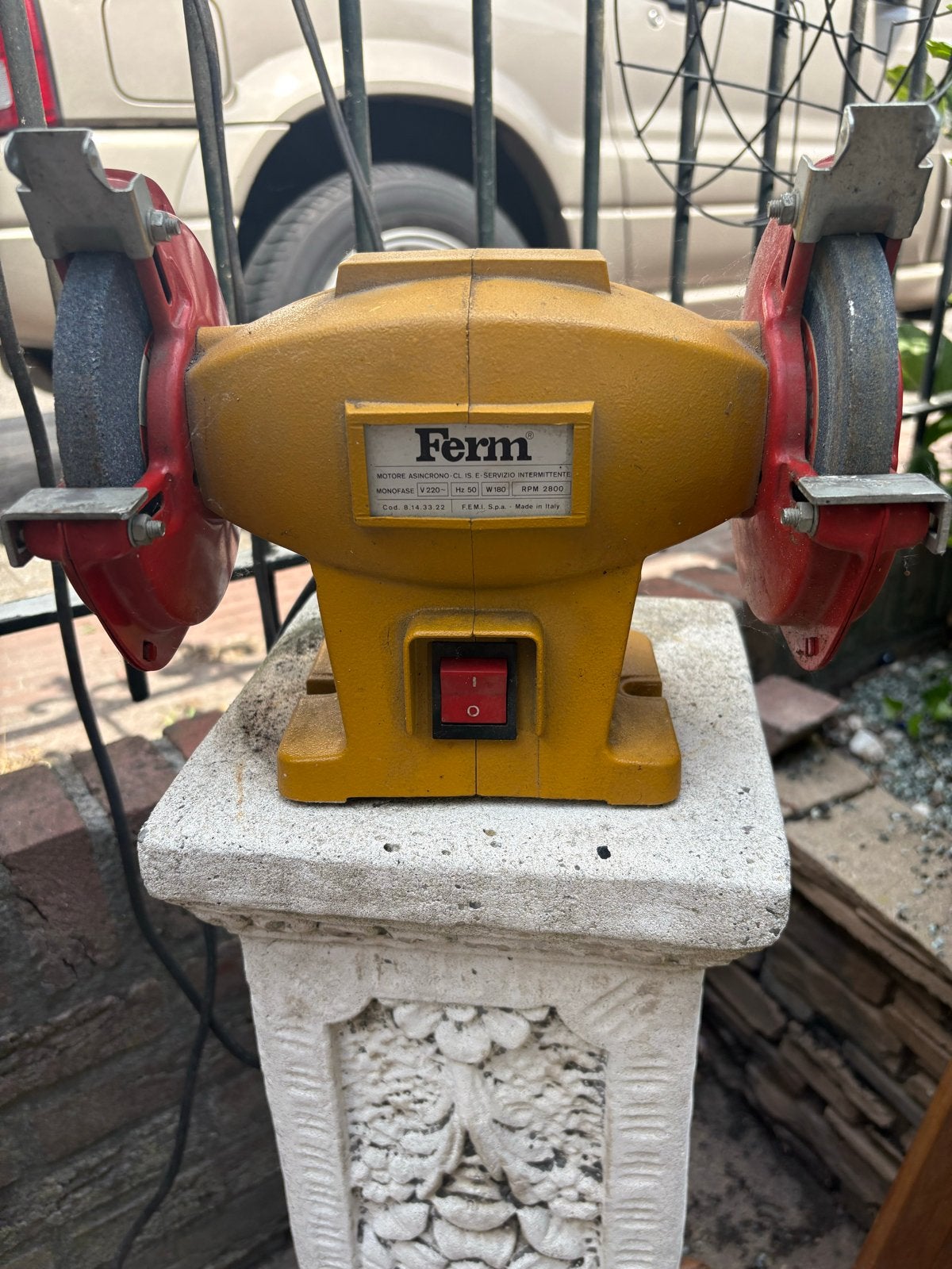 Ferm bankslijpmachine - Gebruikt maar functioneel, Ophalen, Gebruikt, Minder dan 700 watt, Werkbankslijpmachine