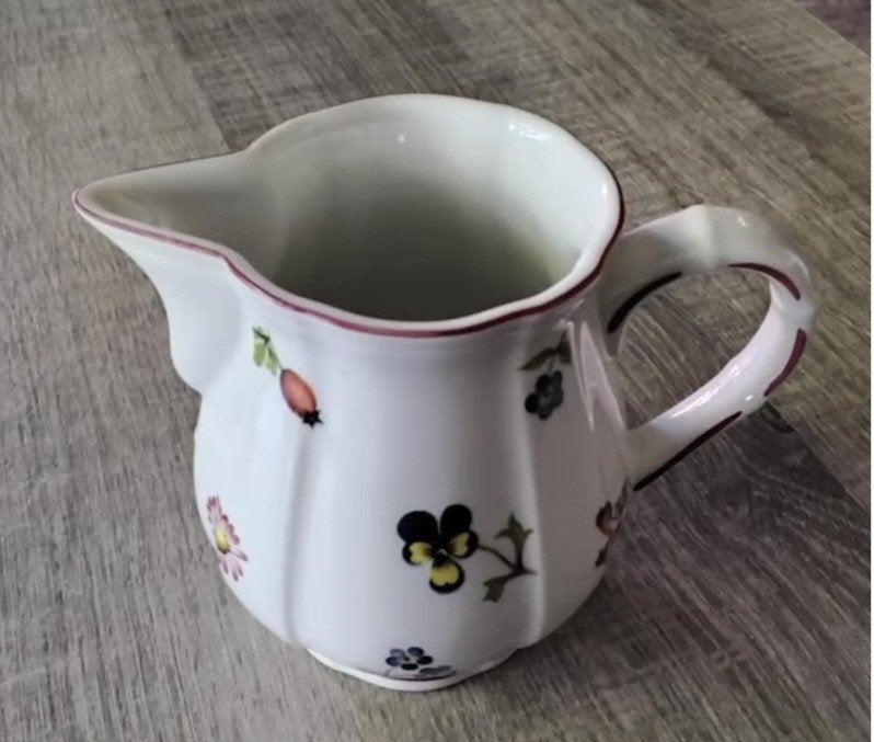Villeroy en Boch melkkannetje 'petite fleur', Ophalen, Zo goed als nieuw, Overige stijlen, Porselein